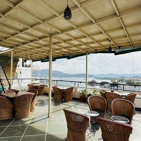 Maa Ji House On Lake Pichola Удайпур Екстериор снимка